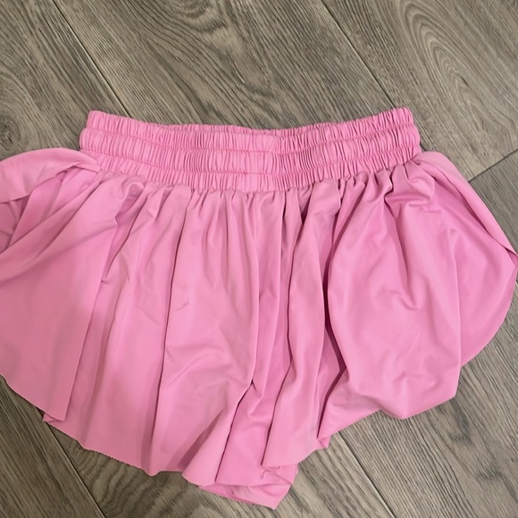 Aerie and butterfly shorts set - Picture 2 of 7